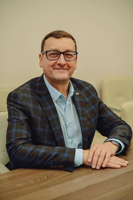 Владимир Постников
